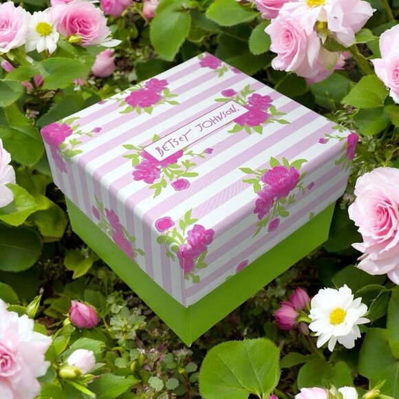 Betsey Johnson Pink Tulips Flower Dangle Earrings New In Gift Box - Picture 4 of 5